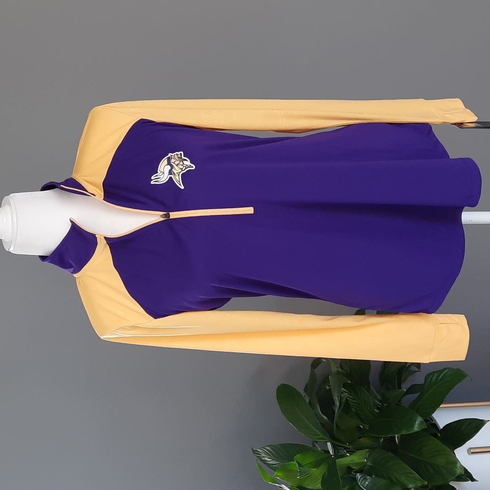 Minnesota Vikings top - Picture 4 of 13